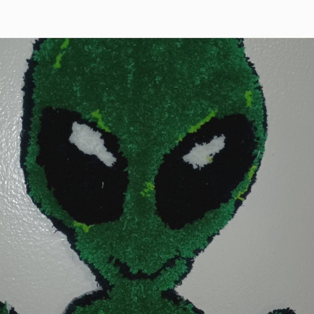 Green Alien Wall Hanging/ Rug - Picture 2 of 2